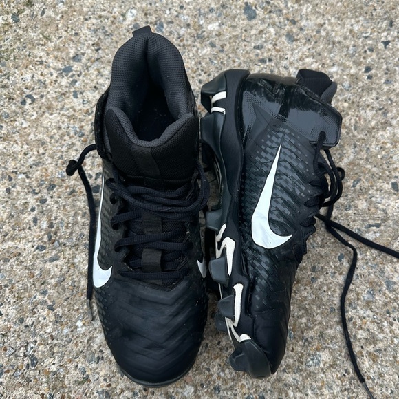 Nike Alpha Menace Shark 2 men’s football cleats size 8.5 - Picture 2 of 5